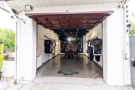 Casa à venda com 350m², 3 quartos e 4 vagas Casa à venda com 350m², 3 quartos e 4 vagasGaragem Coberta