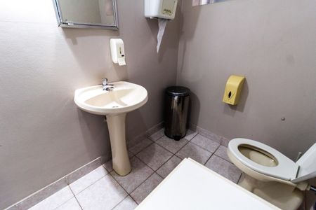 Casa à venda com 350m², 3 quartos e 4 vagas Casa à venda com 350m², 3 quartos e 4 vagasLavabo Superior