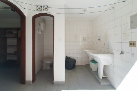 Casa à venda com 183m², 3 quartos e 2 vagasÁrea de Serviço