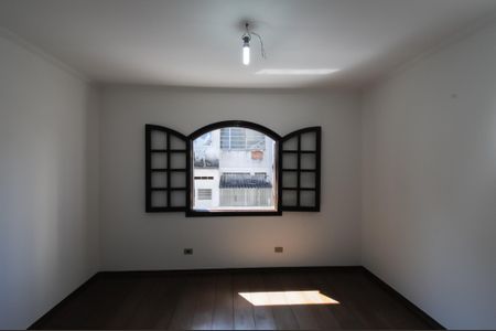 Casa à venda com 183m², 3 quartos e 2 vagasQuarto 