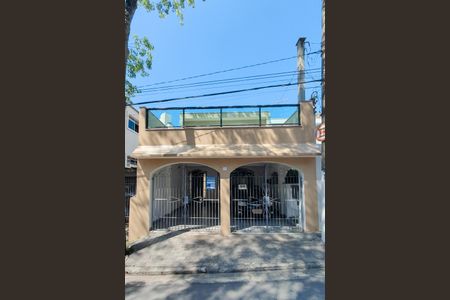 Casa à venda com 183m², 3 quartos e 2 vagasFachada e placa