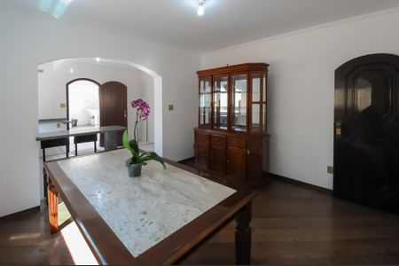 Casa à venda com 183m², 3 quartos e 2 vagasCopa