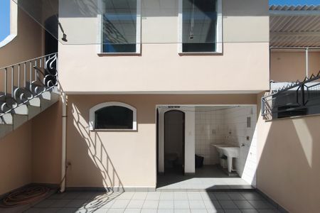 Casa à venda com 183m², 3 quartos e 2 vagasQuintal