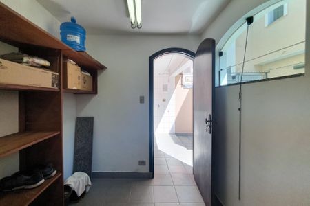 Casa à venda com 183m², 3 quartos e 2 vagasQuarto de Serviço