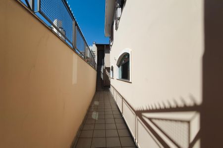 Casa à venda com 183m², 3 quartos e 2 vagasQuintal