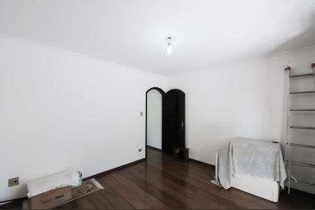 Casa à venda com 183m², 3 quartos e 2 vagasSuíte