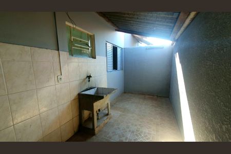 Casa para alugar com 80m², 2 quartos e 1 vagaÁrea de Serviço