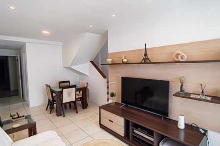 Apartamento para alugar com 180m², 3 quartos e 2 vagassala