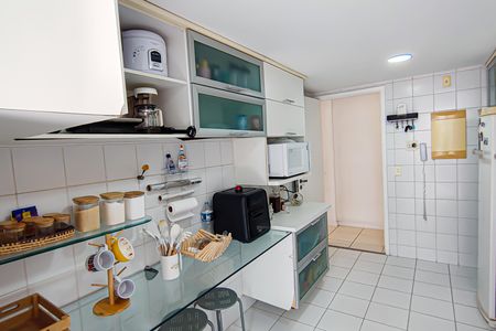 Apartamento para alugar com 180m², 3 quartos e 2 vagascozinha e area de serviço