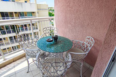 Apartamento para alugar com 180m², 3 quartos e 2 vagassala - varanda