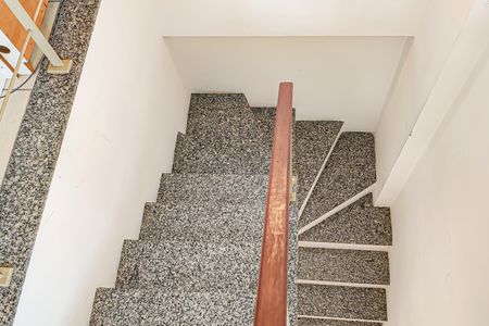 Apartamento para alugar com 180m², 3 quartos e 2 vagasescada