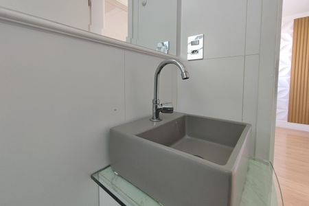 Apartamento para alugar com 47m², 2 quartos e 1 vaga Apartamento para alugar com 47m², 2 quartos e 1 vagaBanheiro