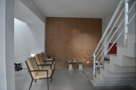 Casa à venda com 96m², 2 quartos e 1 vagaSala