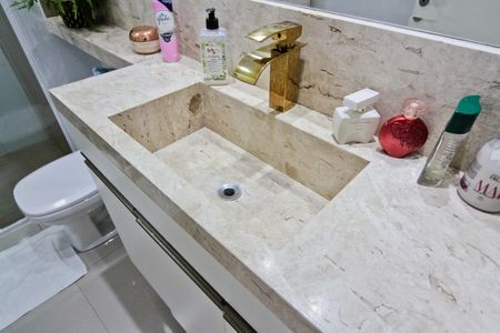 Apartamento para alugar com 60m², 2 quartos e 2 vagas Apartamento para alugar com 60m², 2 quartos e 2 vagasBanheiro