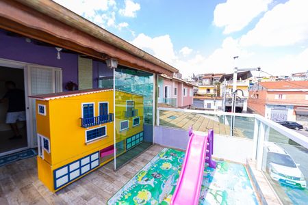Casa à venda com 120m², 2 quartos e 2 vagasTerraço
