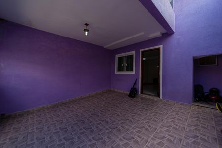 Casa à venda com 120m², 2 quartos e 2 vagasGaragem