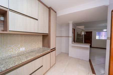 Casa à venda com 120m², 2 quartos e 2 vagasCozinha