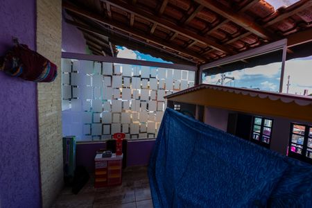 Casa à venda com 120m², 2 quartos e 2 vagasTerraço