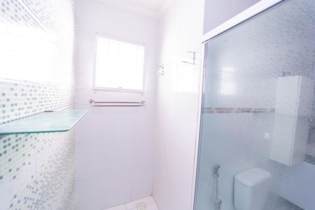 Casa à venda com 120m², 2 quartos e 2 vagasBanheiro social