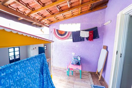 Casa à venda com 120m², 2 quartos e 2 vagasTerraço