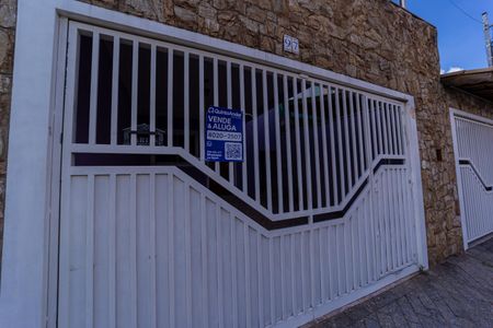 Casa à venda com 120m², 2 quartos e 2 vagasplaca