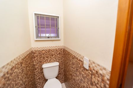 Casa à venda com 120m², 2 quartos e 2 vagasLavabo