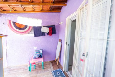 Casa à venda com 120m², 2 quartos e 2 vagasTerraço