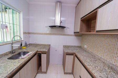 Casa à venda com 120m², 2 quartos e 2 vagasCozinha