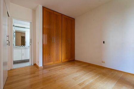 Apartamento à venda com 120m², 2 quartos e 1 vagaSuíte
