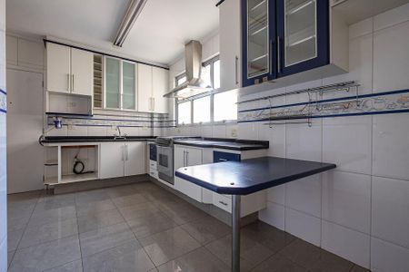 Apartamento à venda com 120m², 2 quartos e 1 vagaCozinha