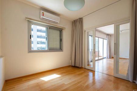 Apartamento à venda com 120m², 2 quartos e 1 vagaSala