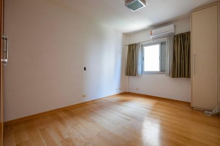 Apartamento à venda com 120m², 2 quartos e 1 vagaSuíte