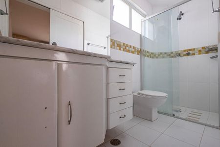 Apartamento à venda com 120m², 2 quartos e 1 vagaSuíte - Banheiro