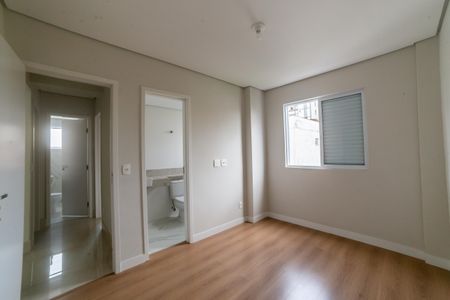 Apartamento à venda com 78m², 3 quartos e 2 vagasSuíte