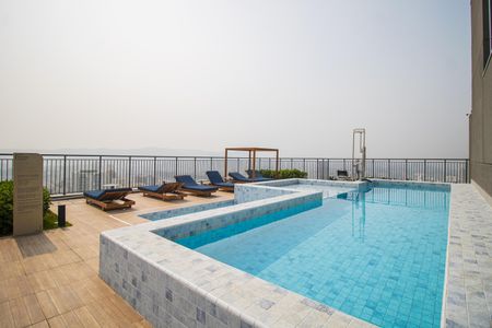 Apartamento à venda com 63m², 2 quartos e 1 vagaÁrea comum - Piscina