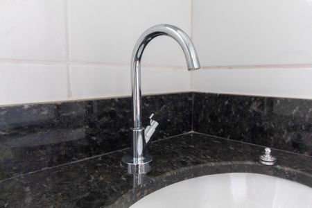 Apartamento para alugar com 35m², 1 quarto e sem vagaBanheiro - torneira