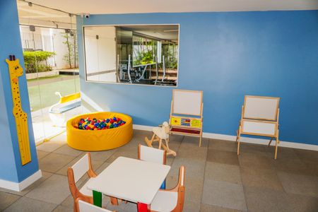 Apartamento à venda com 120m², 3 quartos e 1 vaga Apartamento à venda com 120m², 3 quartos e 1 vagaBrinquedoteca