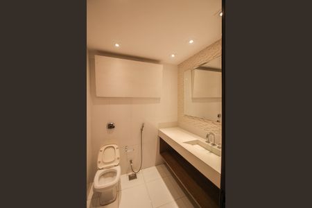 Casa para alugar com 300m², 3 quartos e 2 vagasLavabo