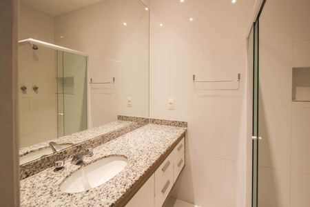 Casa para alugar com 300m², 3 quartos e 2 vagasBanheiro da Suíte 3