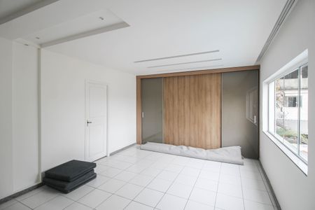 Casa para alugar com 300m², 3 quartos e 2 vagasSuíte