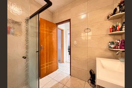 Casa à venda com 124m², 2 quartos e 3 vagas Casa à venda com 124m², 2 quartos e 3 vagasBanheiro