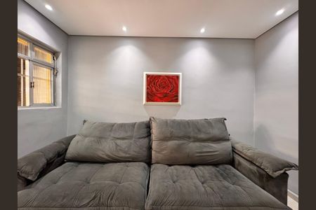 Casa à venda com 124m², 2 quartos e 3 vagas Casa à venda com 124m², 2 quartos e 3 vagasSala