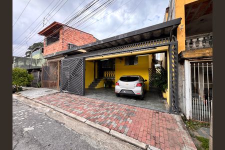 Casa à venda com 124m², 2 quartos e 3 vagas Casa à venda com 124m², 2 quartos e 3 vagasFachada + plaquinha