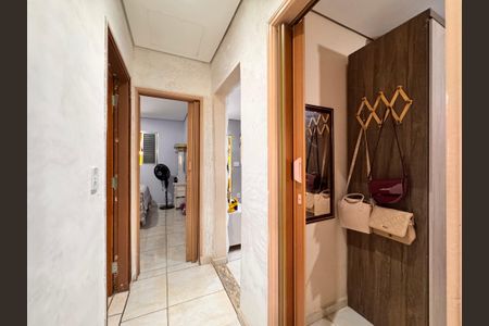 Casa à venda com 124m², 2 quartos e 3 vagas Casa à venda com 124m², 2 quartos e 3 vagasCorredor