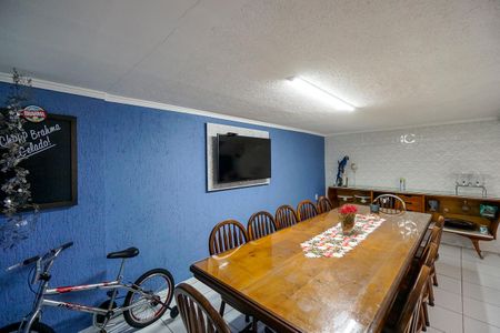 Casa à venda com 270m², 4 quartos e 2 vagasÁrea gourmet