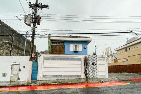 Casa à venda com 270m², 4 quartos e 2 vagasFachada