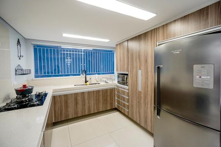 Casa à venda com 270m², 4 quartos e 2 vagasCozinha/Copa