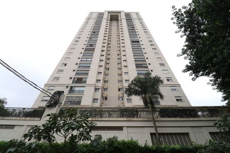 Apartamento à venda com 108m², 3 quartos e 2 vagasFachada