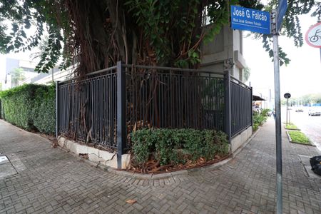 Apartamento à venda com 108m², 3 quartos e 2 vagasFachada