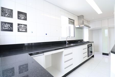 Apartamento à venda com 108m², 3 quartos e 2 vagasCozinha